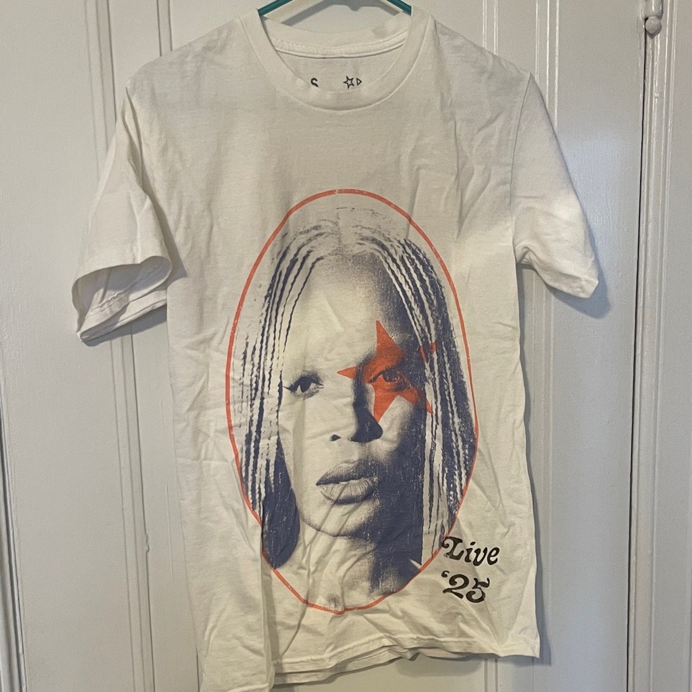 BEYONCE COWBOY CARTER WORLD TOUR OFFICIAL MERCH - YAYA WHITE TEE SIZE SMALL